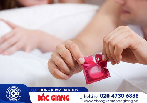 Hạt ngọc sinh dục ở nữ lây nhiễm qua đâu?