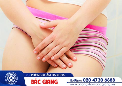 Nổi mụn vùng kín là bệnh gì? Có nguy hiểm không?